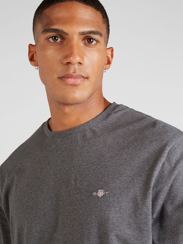 T-Shirt GANT en gris