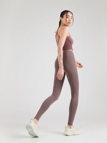 Skinny Pantalon de sport 'Luxe' ICANIWILL en marron