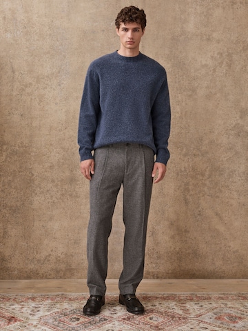 Next Tapered Hose in Grau