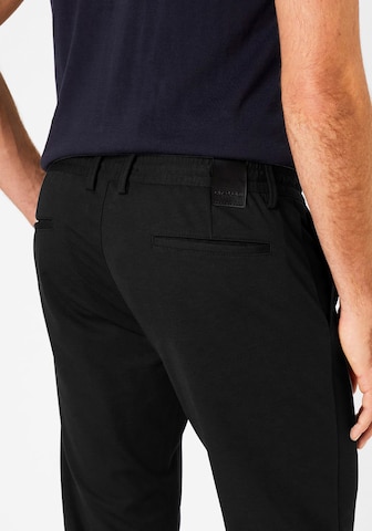 REDPOINT Regular Chino Pants in Black