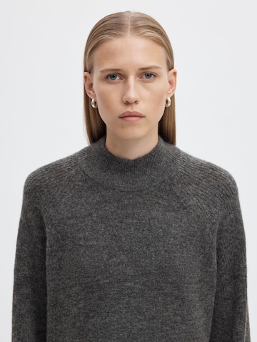 SELECTED Knit dress in Grey