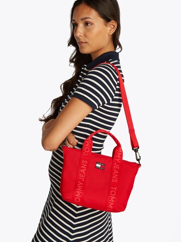 Poșete 'Ess Daily' de la Tommy Jeans pe roșu
