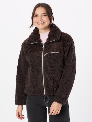 Abercrombie & FitchPrijelazna jakna - smeđa boja: prednji dio