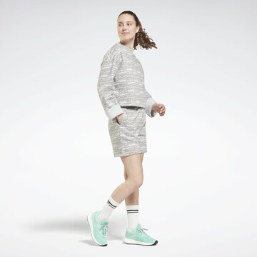 Reebok Loosefit Sportbroek in Grijs