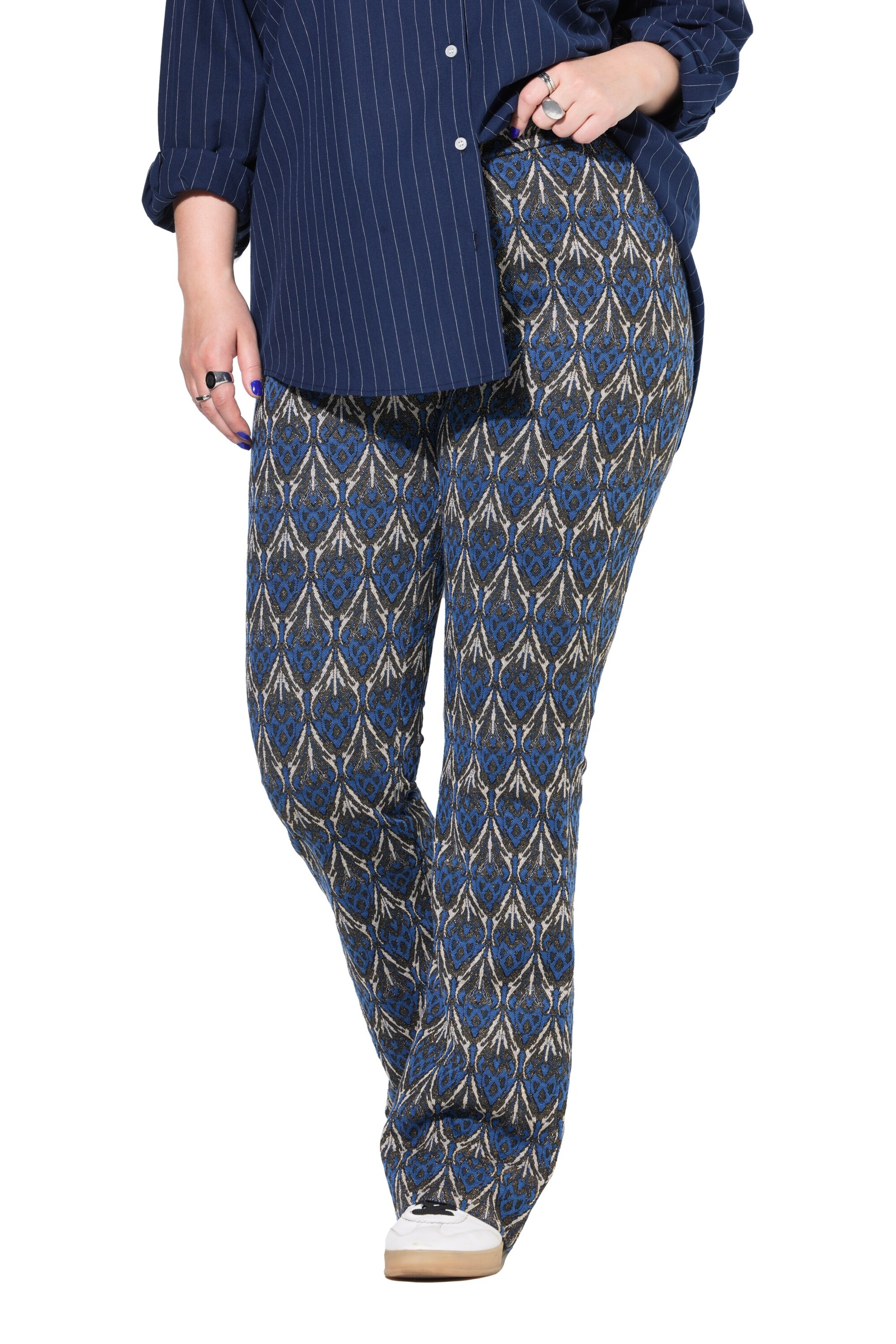 Studio Untold Flared Hose in Blau: Vorderseite