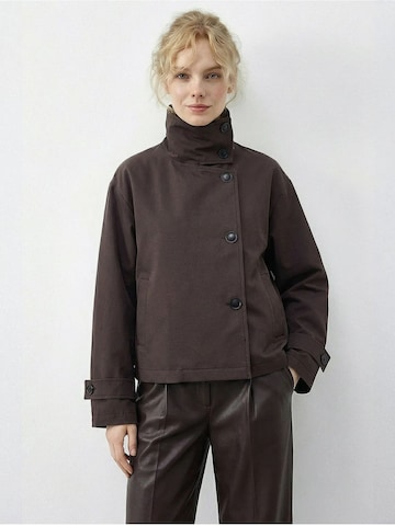 Bianco Lucci Between-seasons coat in Brown