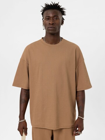 T-Shirt VAMOS CLO en marron : devant