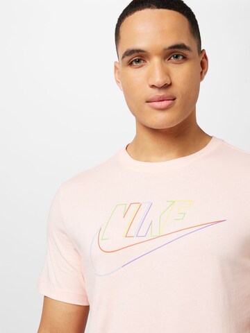 Nike Sportswear Shirt in Roze