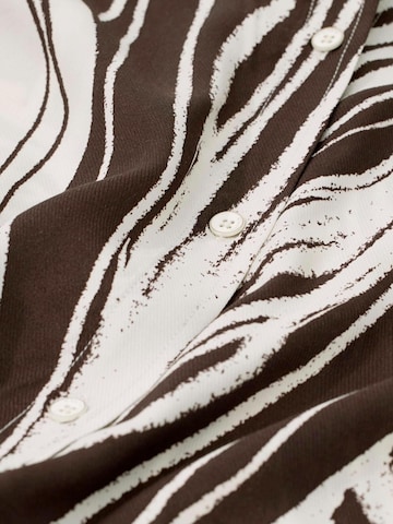 GUESS Blouse 'BASTIENNE' in Brown