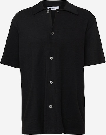 WEEKDAY Button Up Shirt in Black: front
