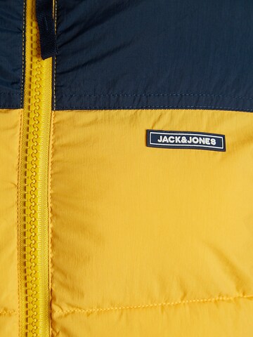 Jack & Jones Junior Regularny krój Kurtka zimowa 'Spector' w kolorze żółty