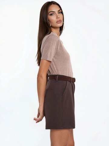 Qu Style Wide Leg Shorts in Braun