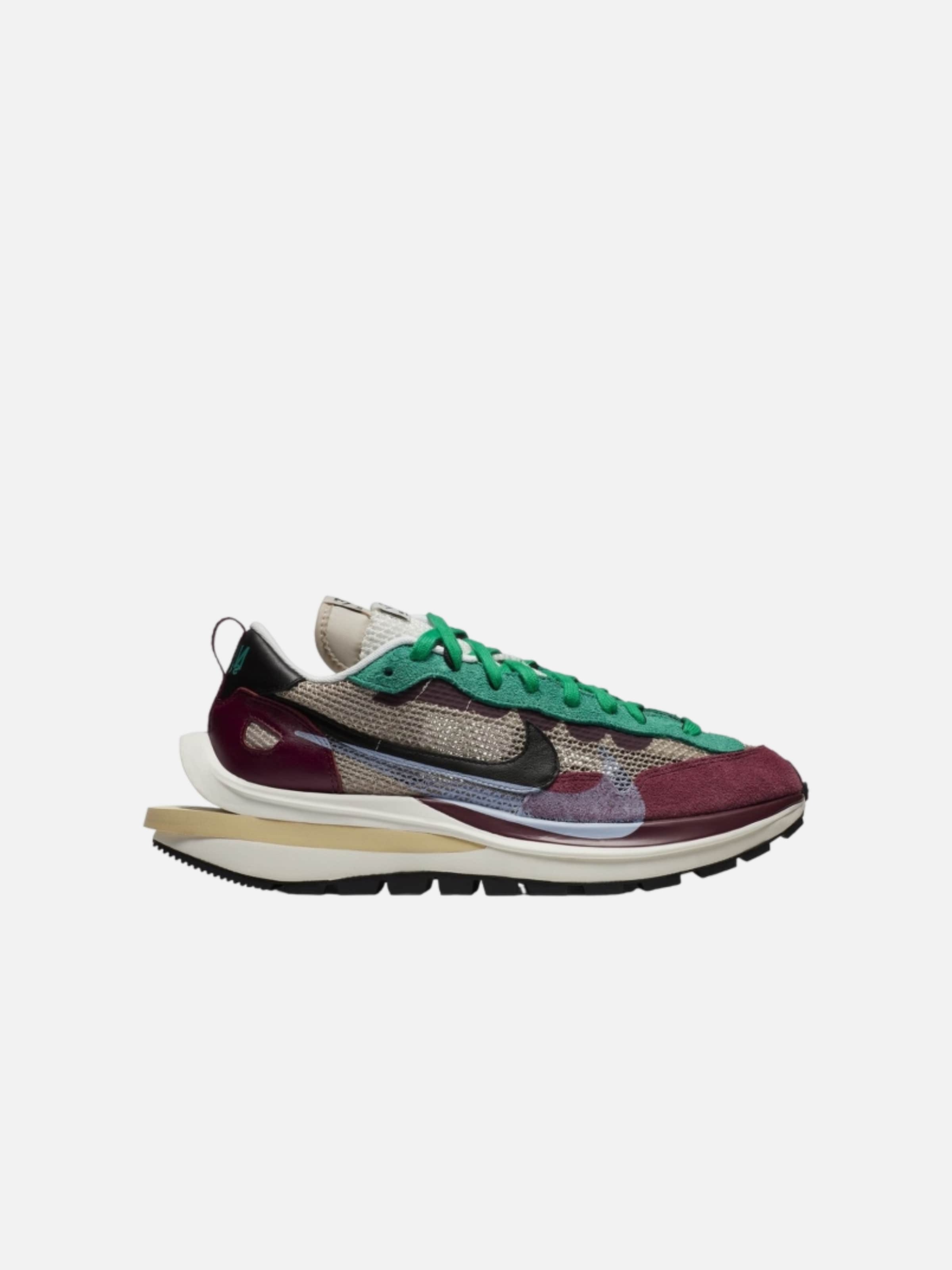 Baskets basses 'Sacai Vaporwaffle Villain' NIKE en vert : devant