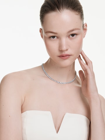 Swarovski Necklace in Blue: front