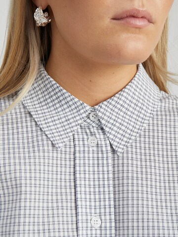 Peppercorn - Blusa 'Sutton' em cinzento