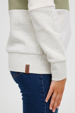 Oxmo Sweatshirt 'Trine' in Grün