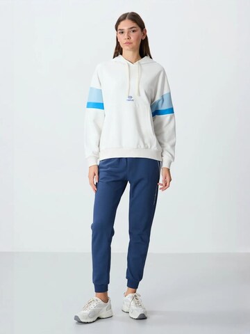 Sweat-shirt 'Sweatshirts' Tommy Life en blanc