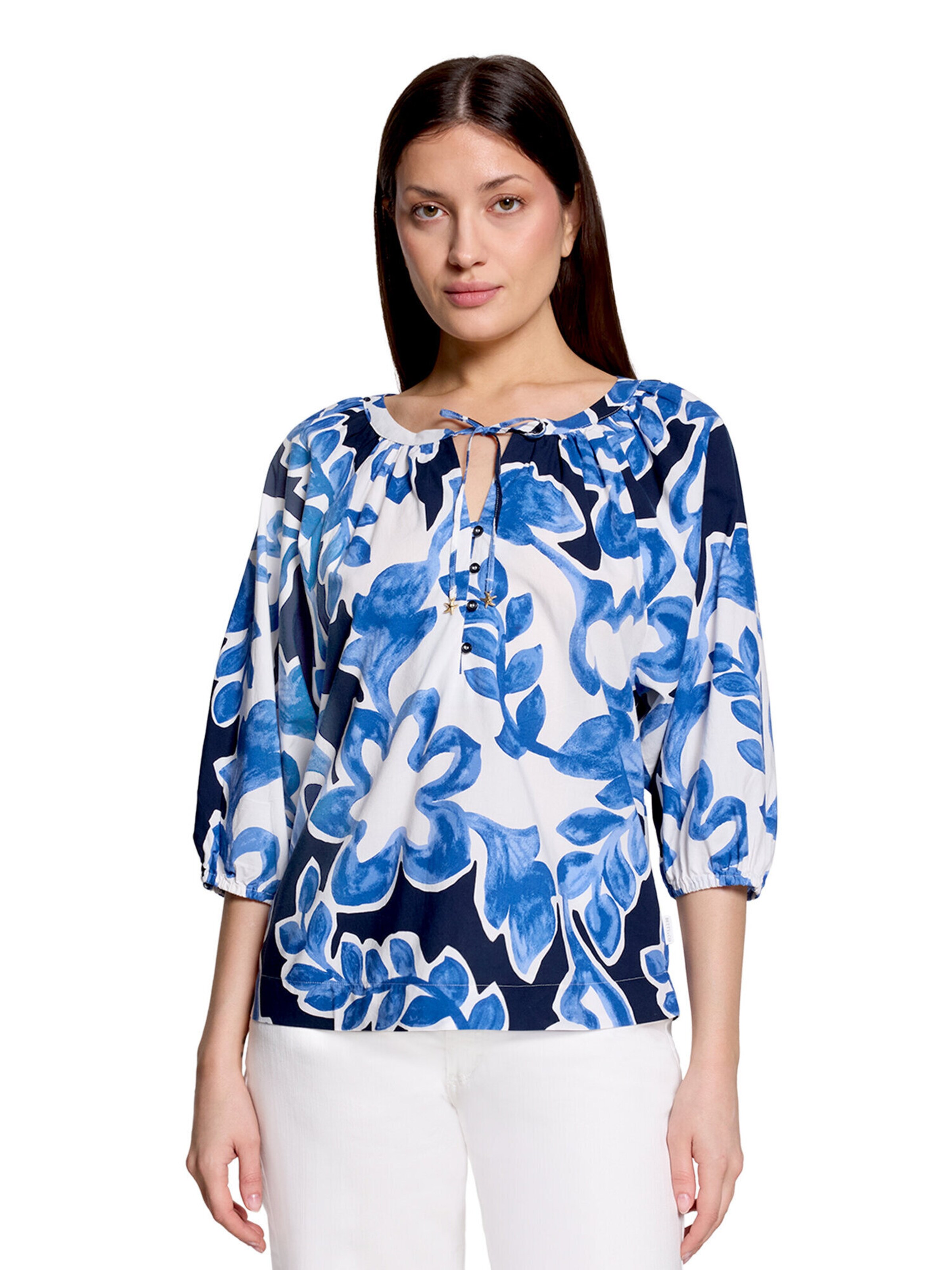 Betty & Co Blouse in White: front