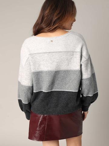 Pull-over 'LODINA' Deeluxe en gris