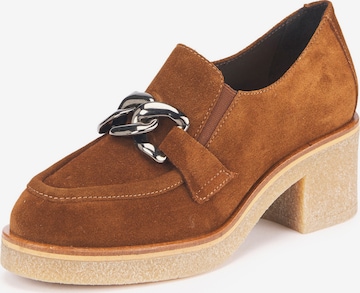 Peter Hahn Classic Flats in Brown: front