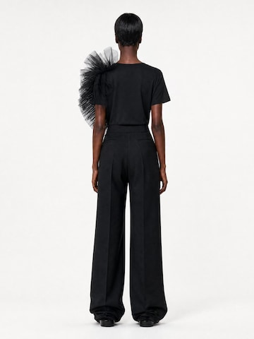 Lia Aram - Top 'Tulle Panel Cotton Tee in Black' en negro