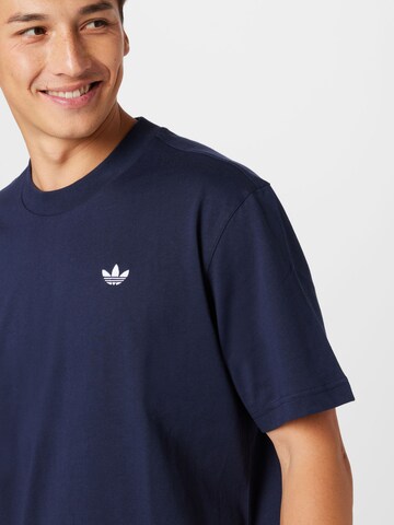 ADIDAS ORIGINALS - Camisa 'Varsity Loose' em azul