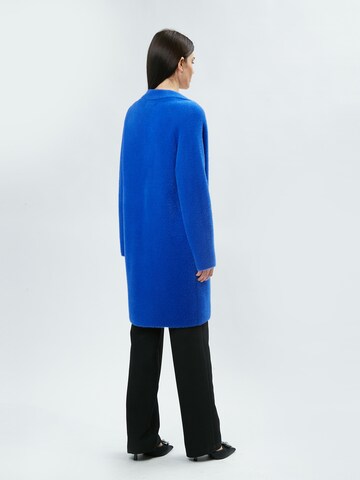 Cappotto di mezza stagione 'Fluffy' di Influencer in blu