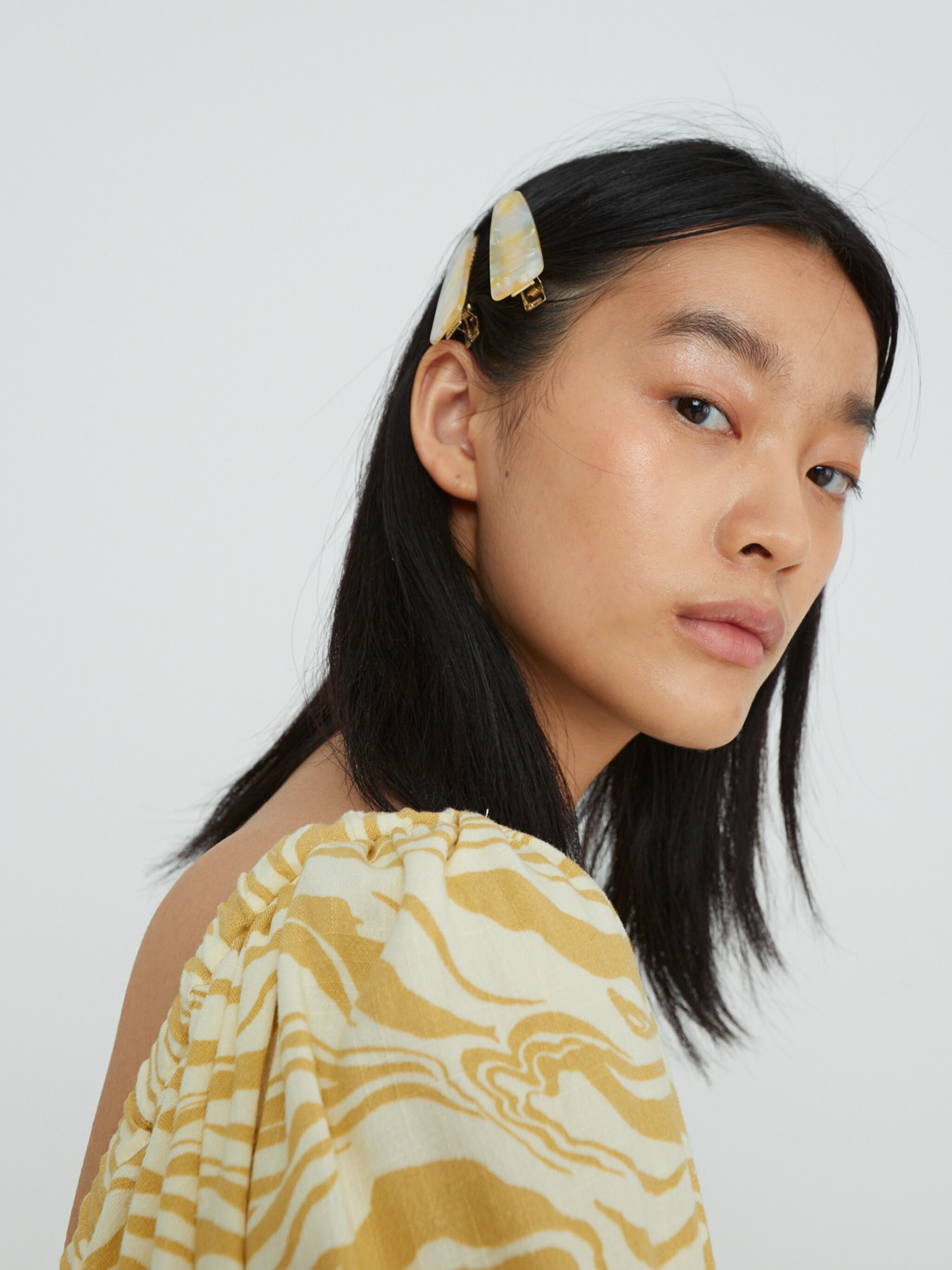 EDITED Produits Robe 'Patricia' jaune d'or