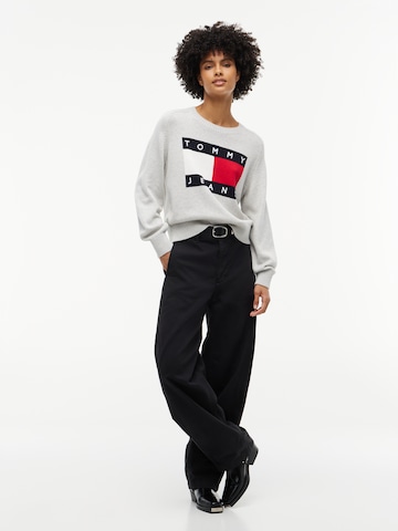 Pull-over Tommy Jeans en gris