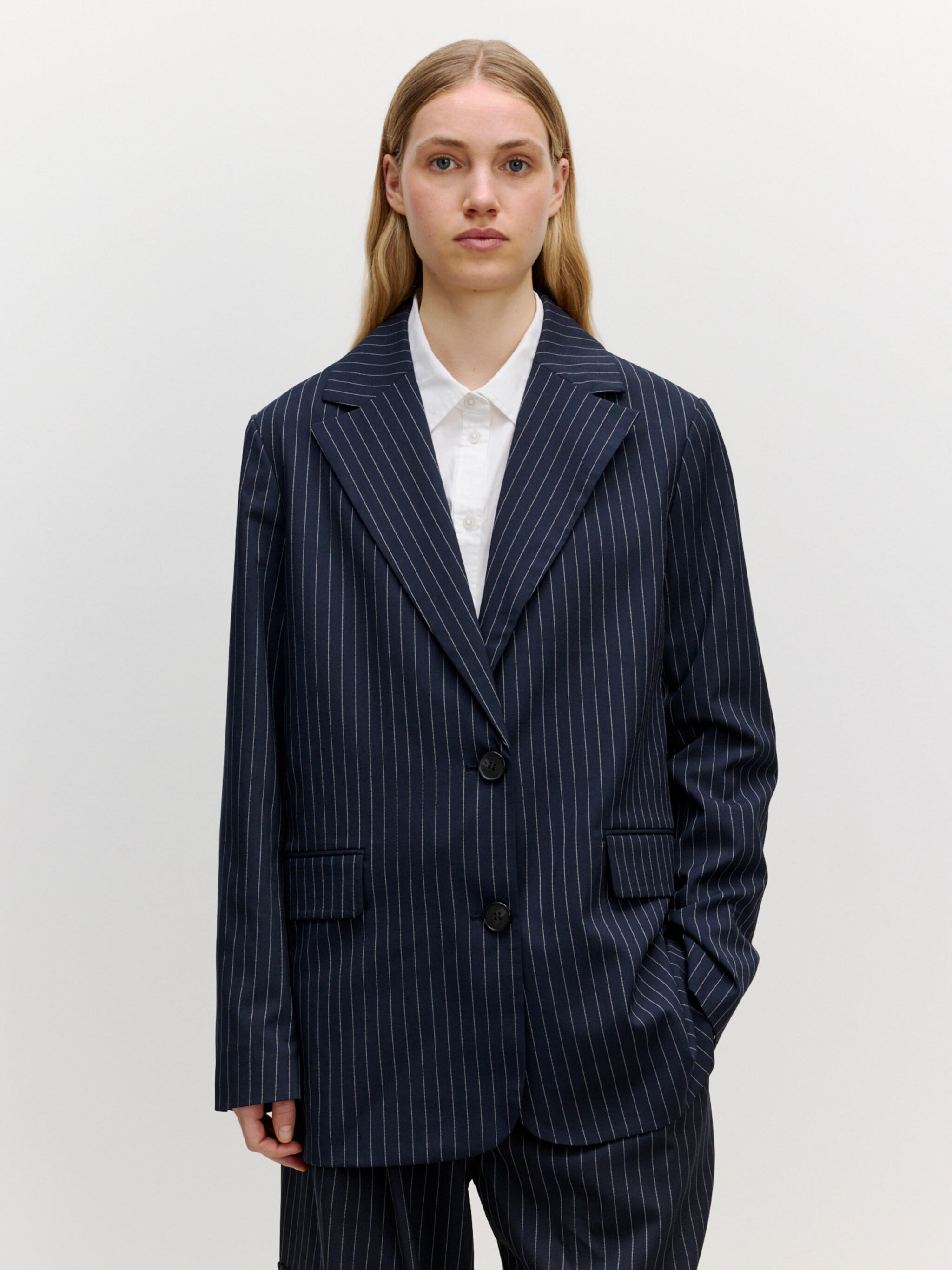 EDITED Produits Blazer 'Kainoa' bleu marine