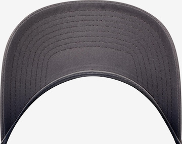 Flexfit Cap in Grey