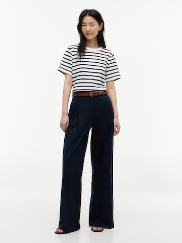 TOMMY HILFIGER Широкий Плиссированные брюки в Синий