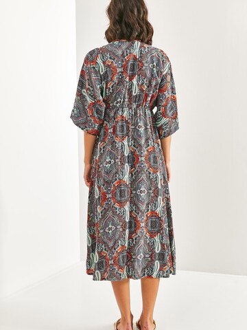 Bianco Lucci Φόρεμα σε ανάμεικτα χρώματα