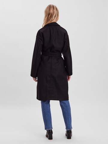 VERO MODA Between-Seasons Coat 'Fortune' in Black