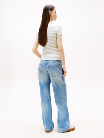 Tommy Jeans - Camiseta 'Essential' en verde