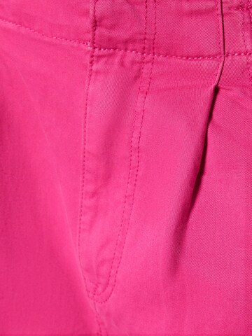 Bershka Wide leg Pleat-Front Pants in Pink