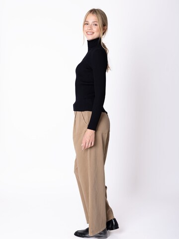 IVKO Woman Sweater in Black
