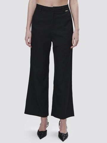 Flared Pantaloni di Influencer in nero: frontale