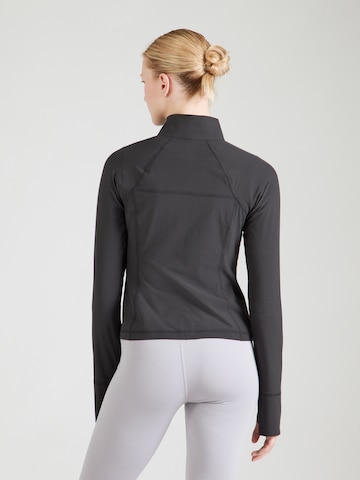 Girlfriend Collective Weatherproof jacket 'Estrella' in Black