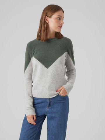 VERO MODA Sweater in Grey: front