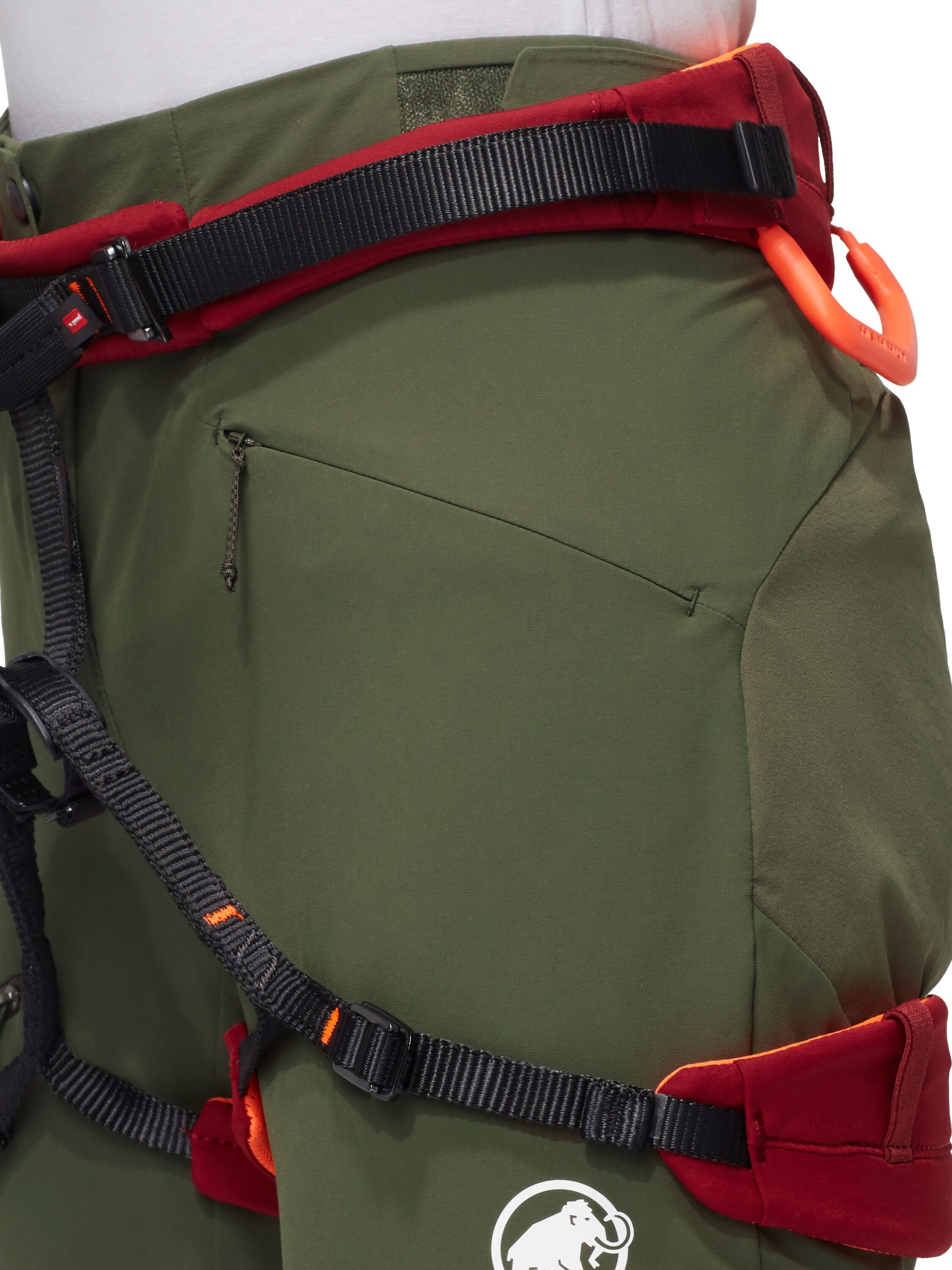 MAMMUT Regular Outdoor Pants in Green