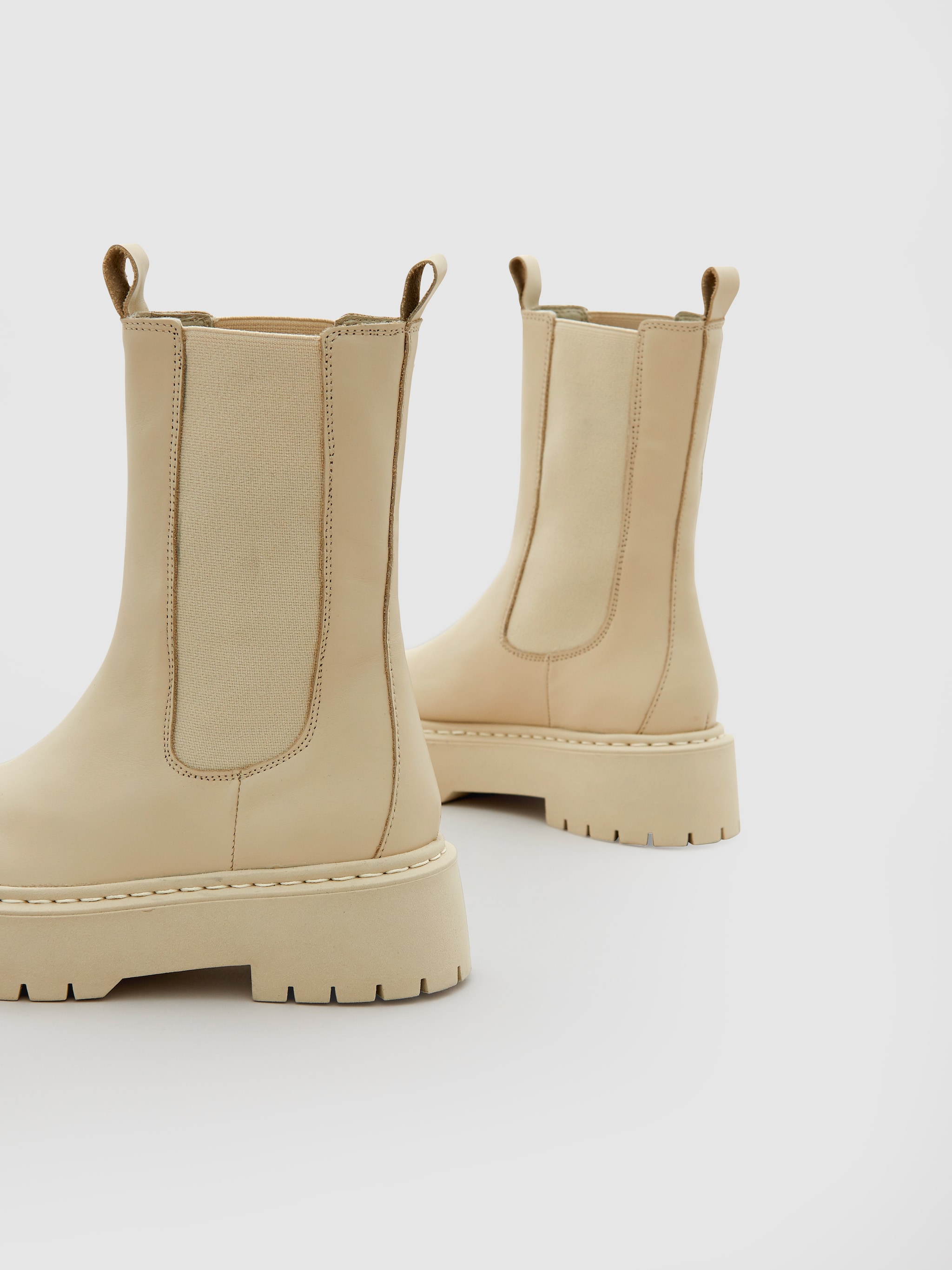 EDITED Producten Enkellaarsjes 'Gudrun' Beige