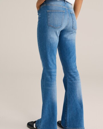 WE Fashion Flared Jeans i blå