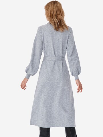 TATUUM - Vestido de malha 'ARANA' em cinzento