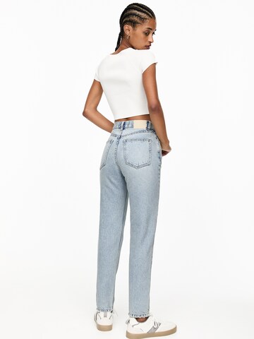 Pull&Bear Normalny krój Jeansy w kolorze niebieski
