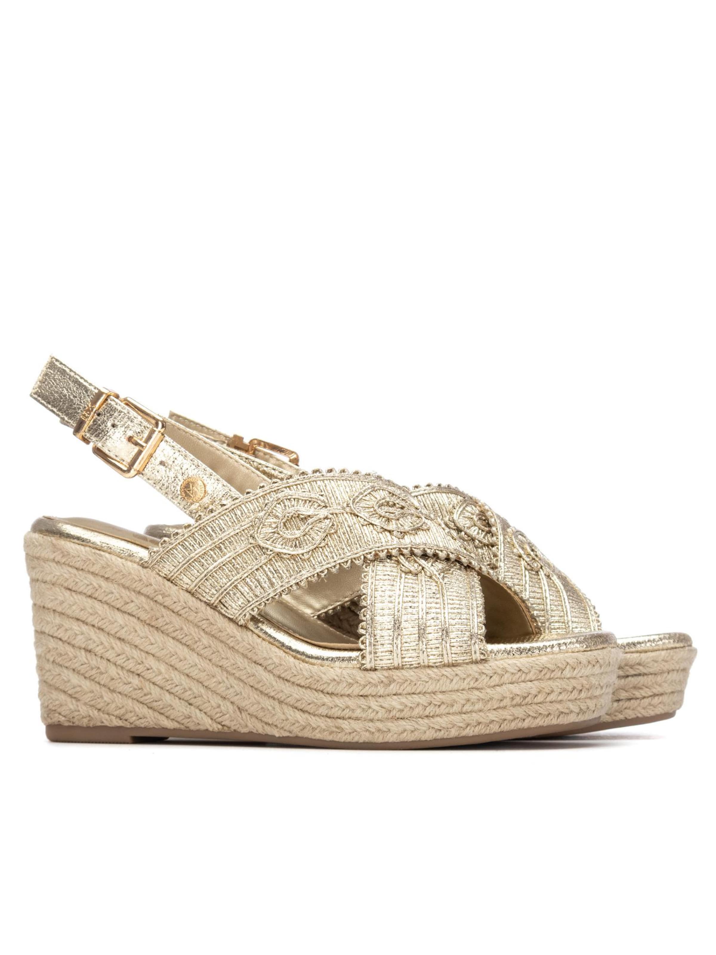 Xti - Sandalias en oro