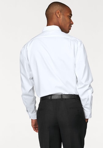 OLYMP - Ajuste regular Camisa 'Luxor' en blanco