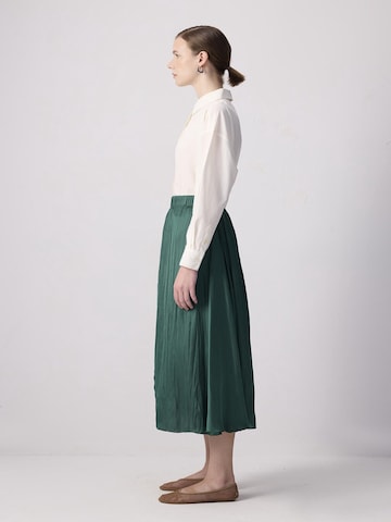 Touche Prive Skirt in Green