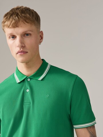 Next Тениска в зелено