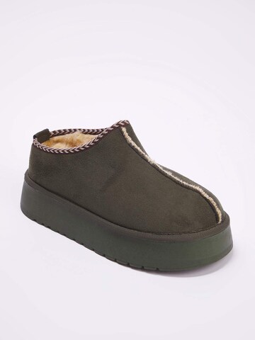 Trendyol Boots in Green: front